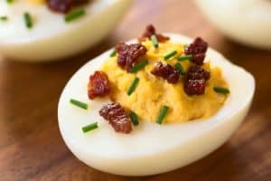 Bacon Deviled Eggs - 5 Minute Life