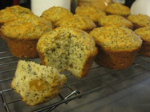 Ketogenic lemon poppyseed muffins