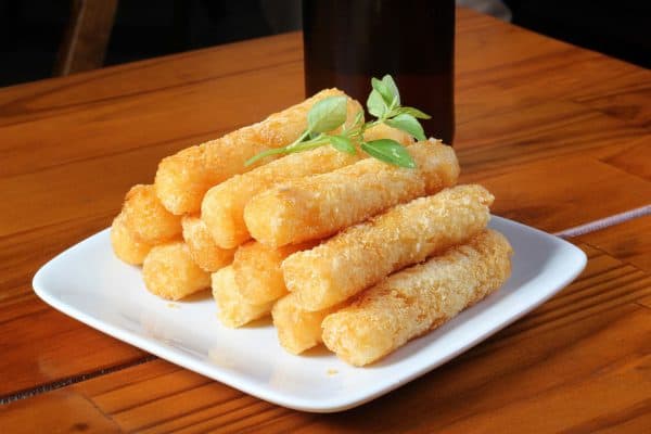 Low Carb Mozzarella Sticks